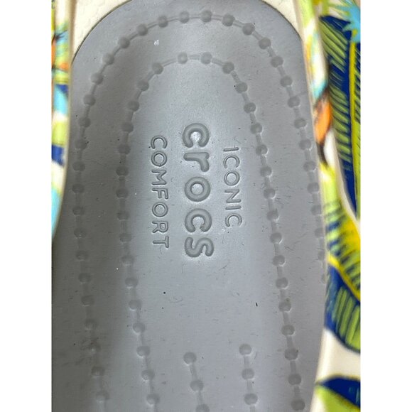 CROCS Iconic Comfort Swiftwater Wave Graphic Green Tropical Flats W9 US9 204770 - Picture 4 of 8